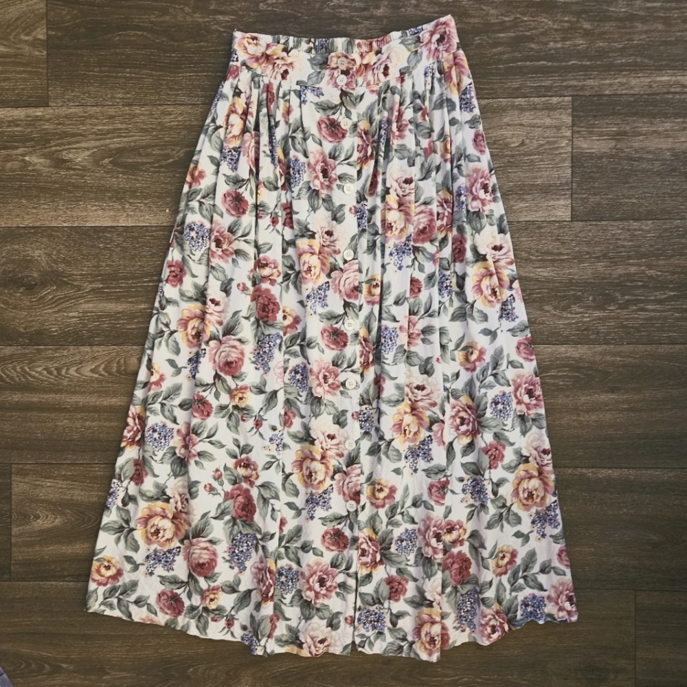 Vintage 90s floral (almost) maxi skirt